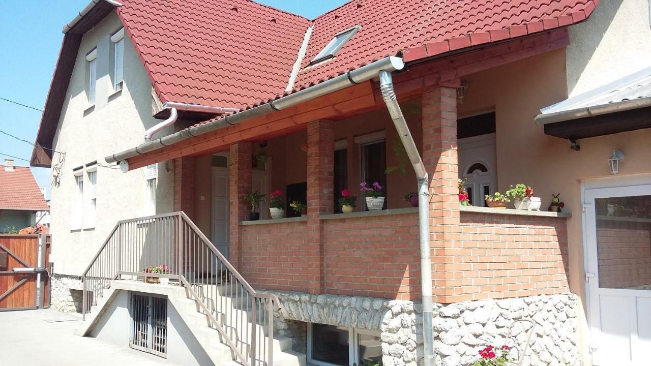Pal Utcai * Miskolc